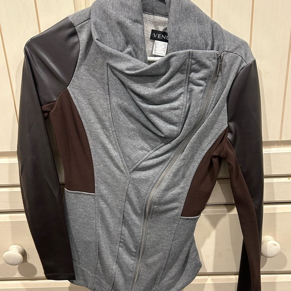 VENUS faux leather light jacket. High low. xs - Picture 1 of 5